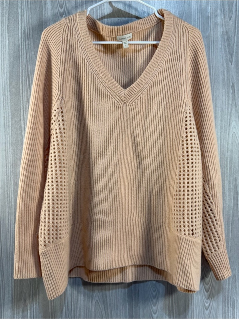Garnet‎ Hill 100% Cashmere Sweater M Pullover V Peachy Coral Lightweight XL
